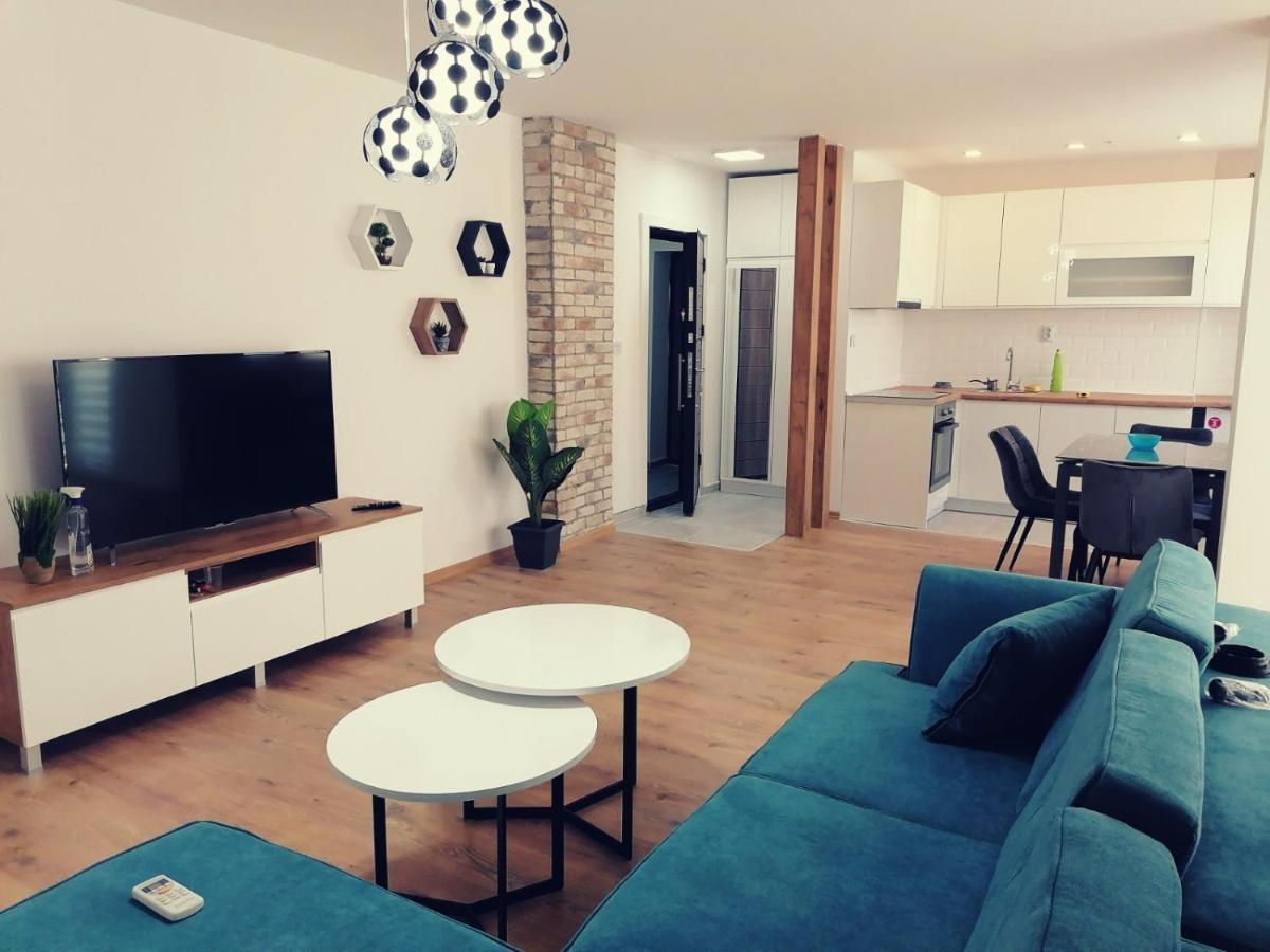 Bjanka Square Apartments Skopje Esterno foto