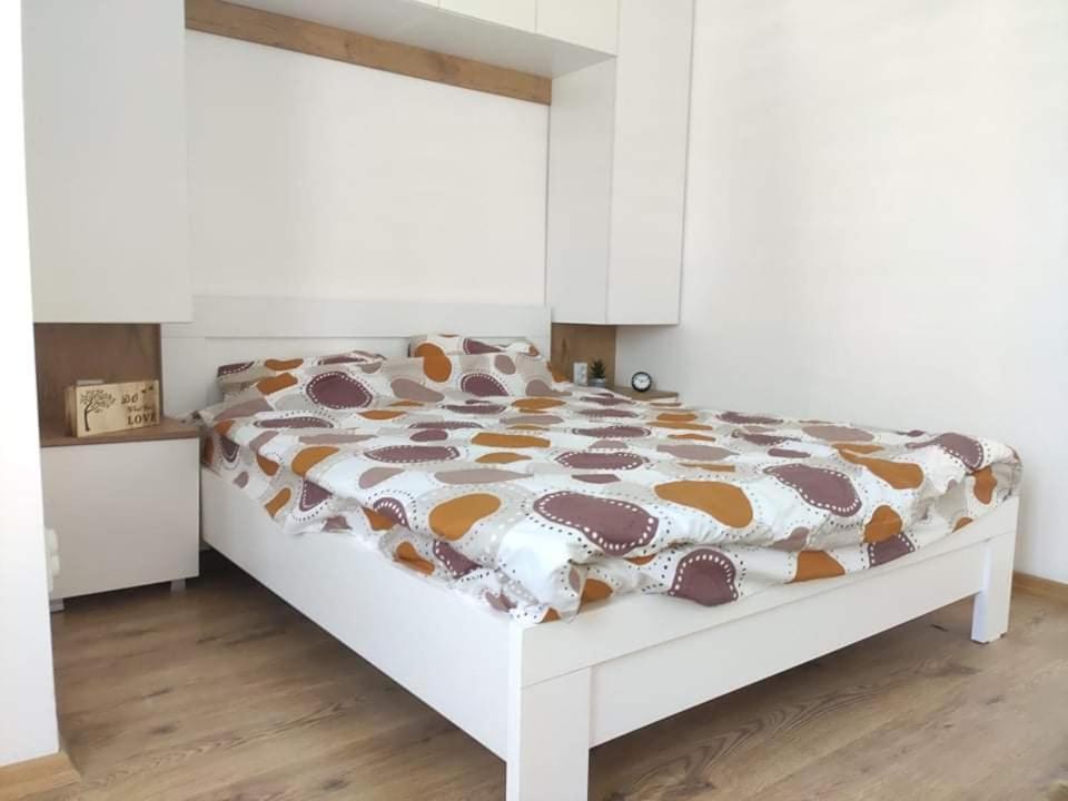 Bjanka Square Apartments Skopje Esterno foto