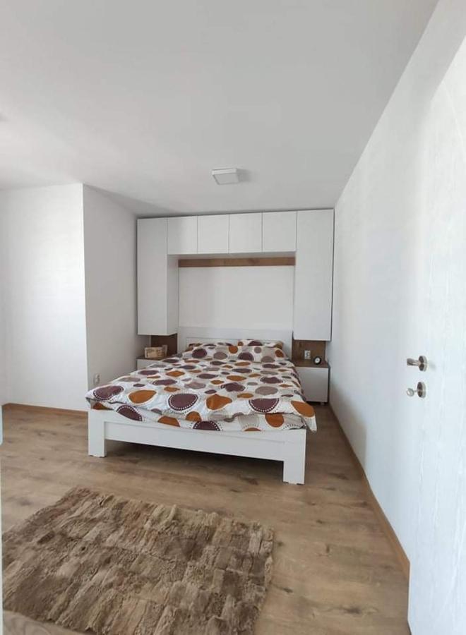 Bjanka Square Apartments Skopje Esterno foto